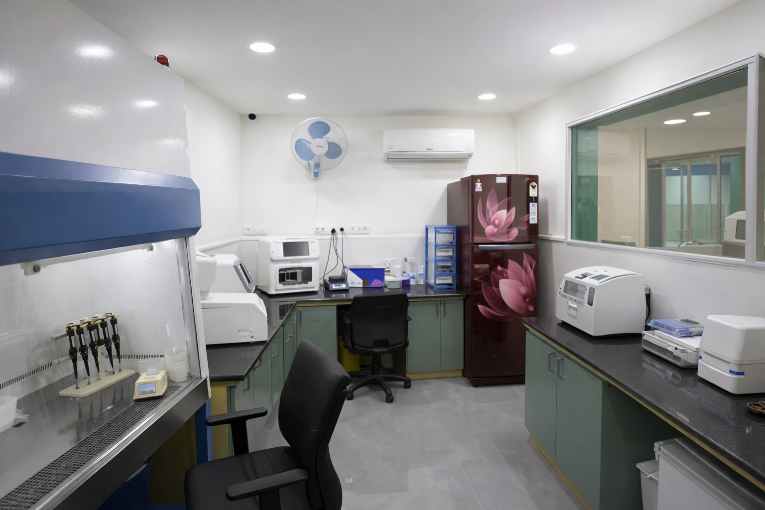 Modern Medical Laboratory